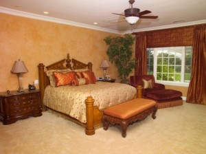 Warm-colors-master-bedroom